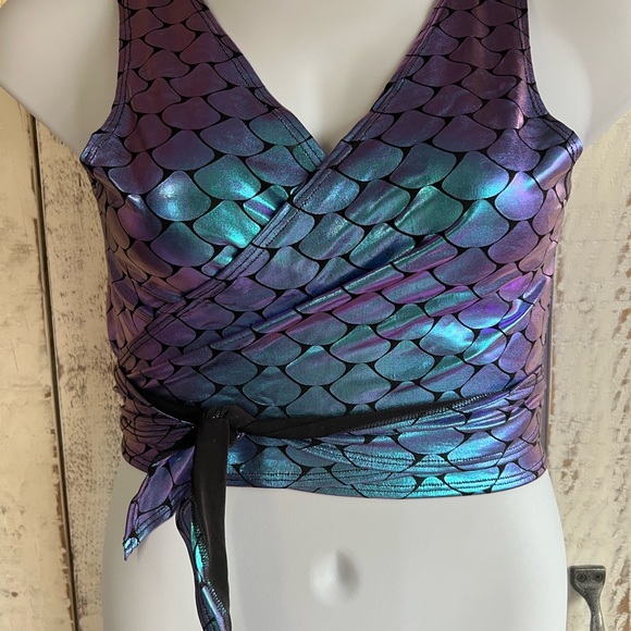 Mermaid top - Picture 3 of 4